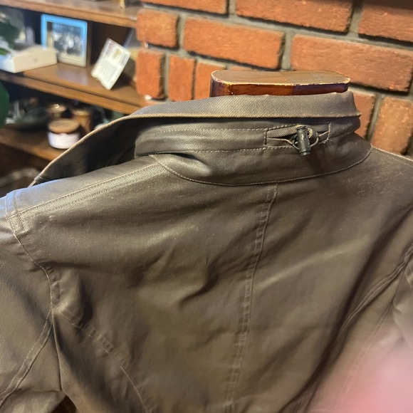 m051 wind and water proof jacket size M - Picture 8 of 16